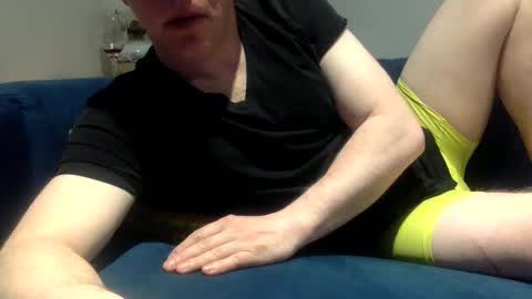 daveb709709709 online show from May 25, 1:44 am