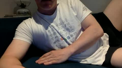 Snapshot of daveb709709709 chatting on June 18, 1:50 am daveb709709709 online show from June 18, 1:50 am