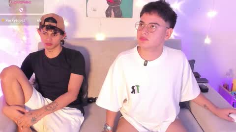 david_and_friend online show from February 22, 2:02 am