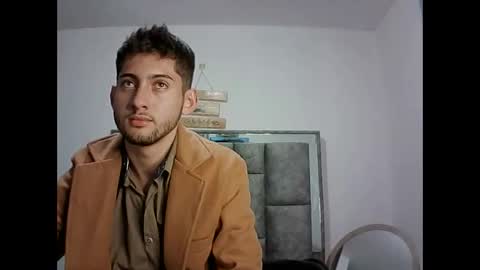 Snapshot of david_asturias chatting on December 14, 1:39 am David Asturias online show from December 14, 1:39 am