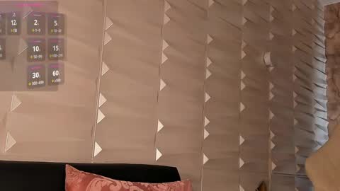 David col11 online show from February 1, 4:00 pm