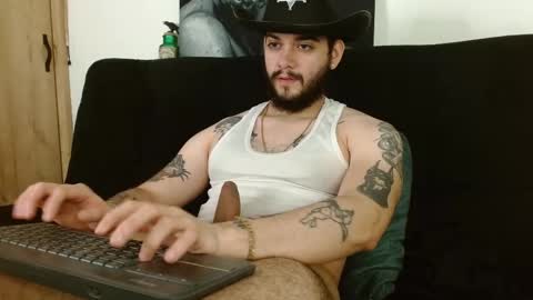 Twitter davidsanctum online show from October 31, 9:27 pm