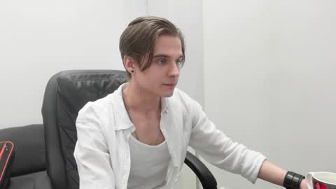 Snapshot of david_heath chatting on May 12, 2:36 pm DAVID HEATH online show from May 12, 2:36 pm