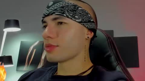 David Jons online show from February 7, 8:31 pm