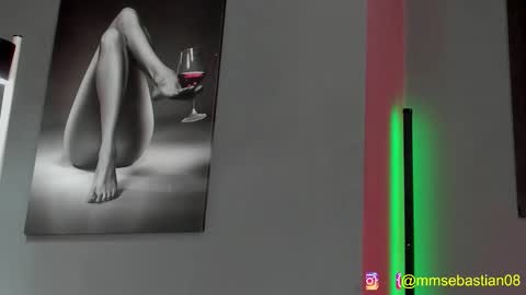 David Jons online show from December 15, 1:04 pm