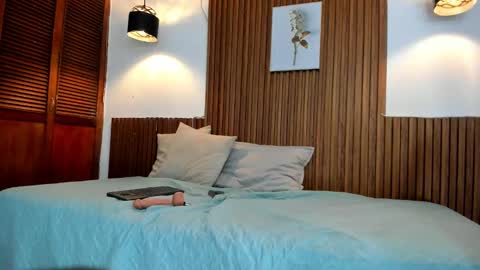 david_niet online show from October 3, 6:38 pm