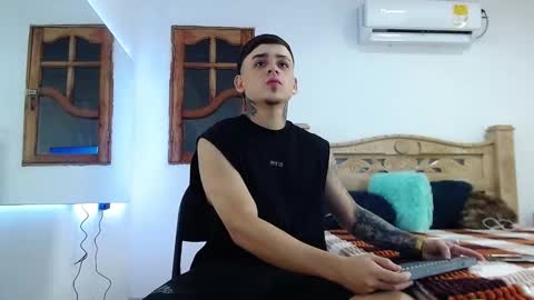 Snapshot of david_rousse_ chatting on November 19, 8:03 am luis online show from November 19, 8:03 am