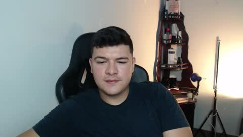 Snapshot of david_smit_ chatting on February 27, 6:41 pm david smit online show from February 27, 6:41 pm