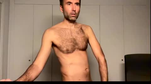 Snapshot of david_spanish chatting on December 28, 11:26 pm David Cock online show from December 28, 11:26 pm