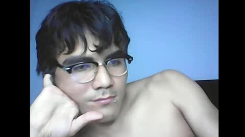 Snapshot of david_stuart07 chatting on February 28, 9:44 pm davidstuart online show from February 28, 9:44 pm