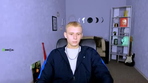 Snapshot of david_sunny chatting on November 20, 6:57 am David online show from November 20, 6:57 am