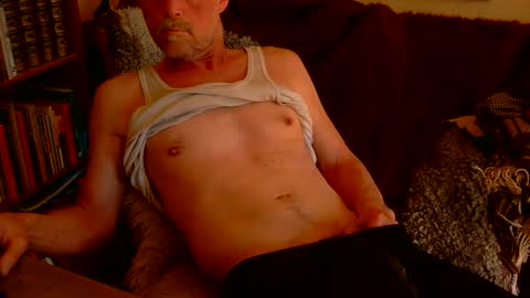 Snapshot of davidbo_no1 chatting on April 20, 10:18 am David online show from April 20, 10:18 am