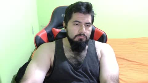 Snapshot of daviddelz chatting on December 6, 8:59 am David online show from December 6, 8:59 am