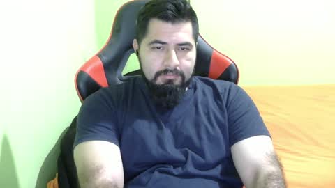 Snapshot of daviddelz chatting on December 20, 5:14 am David online show from December 20, 5:14 am