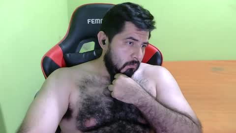 Snapshot of daviddelz chatting on February 24, 9:53 am David online show from February 24, 9:53 am