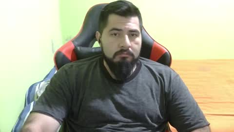 Snapshot of daviddelz chatting on March 1, 4:47 am David online show from March 1, 4:47 am