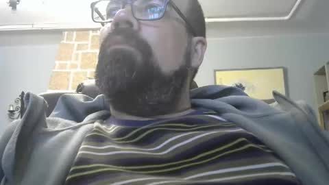 Snapshot of davidmax245 chatting on April 10, 11:26 am davidmax245 online show from April 10, 11:26 am