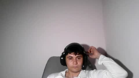 Snapshot of davidxstorm chatting on May 18, 10:37 pm David online show from May 18, 10:37 pm