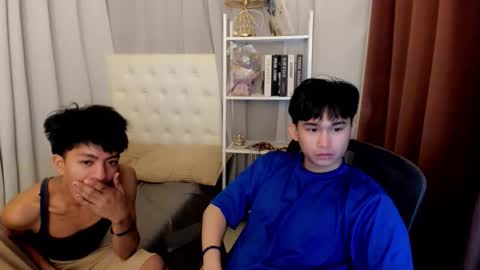 Snapshot of davincihugecock chatting on March 2, 4:36 pm daniel online show from March 2, 4:36 pm