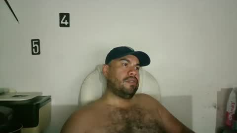 Snapshot of davinson_lopez35 chatting on July 15, 1:55 am davinson_lopez35 online show from July 15, 1:55 am