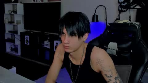 davis online show from February 3, 9:09 pm