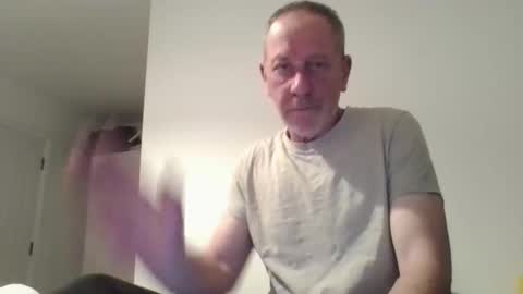 davyboi15 online show from April 2, 8:39 pm