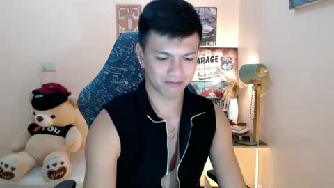 Snapshot of dax_x chatting on December 28, 8:47 pm JC LOVER BOY online show from December 28, 8:47 pm