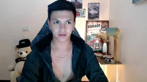 Snapshot of dax_x chatting on January 1, 8:04 pm JC LOVER BOY online show from January 1, 8:04 pm