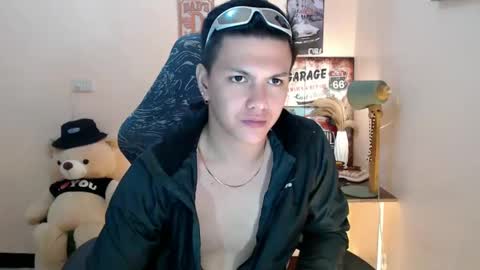 Snapshot of dax_x chatting on January 1, 11:51 pm JC LOVER BOY online show from January 1, 11:51 pm