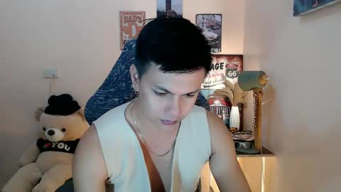 Snapshot of dax_x chatting on January 2, 8:24 pm JC LOVER BOY online show from January 2, 8:24 pm
