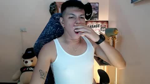 Snapshot of dax_x chatting on January 7, 9:46 pm JC LOVER BOY online show from January 7, 9:46 pm