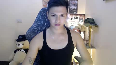 Snapshot of dax_x chatting on January 19, 1:32 am JC LOVER BOY online show from January 19, 1:32 am