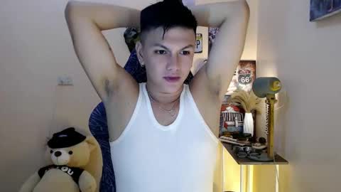 Snapshot of dax_x chatting on January 23, 7:29 pm JC LOVER BOY online show from January 23, 7:29 pm