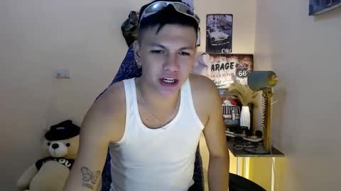 Snapshot of dax_x chatting on January 23, 10:33 pm JC LOVER BOY online show from January 23, 10:33 pm