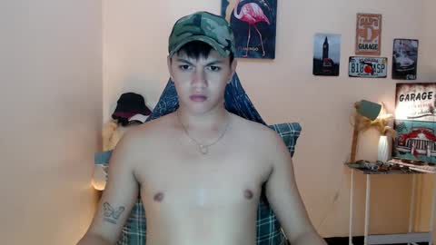 Snapshot of dax_x chatting on February 6, 9:17 pm JC LOVER BOY online show from February 6, 9:17 pm