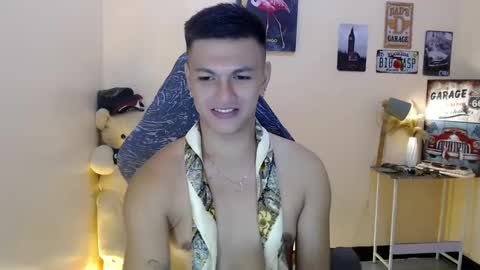Snapshot of dax_x chatting on February 11, 8:52 pm JC LOVER BOY online show from February 11, 8:52 pm