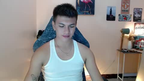 Snapshot of dax_x chatting on February 25, 1:30 am JC LOVER BOY online show from February 25, 1:30 am