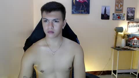 Snapshot of dax_x chatting on February 26, 3:53 am JC LOVER BOY online show from February 26, 3:53 am
