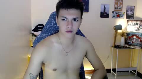 Snapshot of dax_x chatting on March 4, 3:33 am JC LOVER BOY online show from March 4, 3:33 am