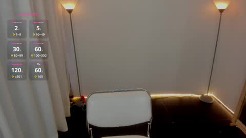 I am Dayanna  tecca online show from February 17, 10:05 pm