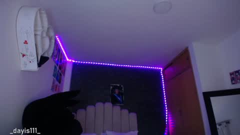 Snapshot of dayis_sweet chatting on June 17, 2:03 am Dayis online show from June 17, 2:03 am