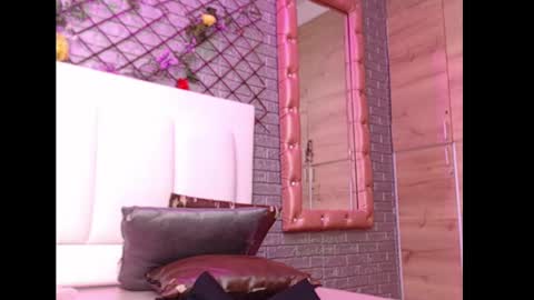 Dayse  online show from March 3, 3:53 pm