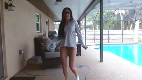 Dazey online show from December 18, 8:59 pm