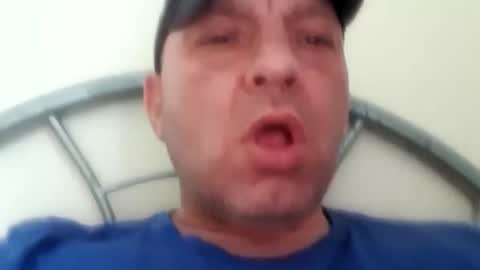 Snapshot of dazzaboxer chatting on September 20, 2:40 pm dazzaboxer online show from September 20, 2:40 pm