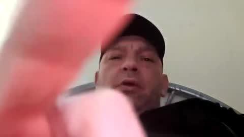 Snapshot of dazzaboxer chatting on September 28, 2:00 pm dazzaboxer online show from September 28, 2:00 pm