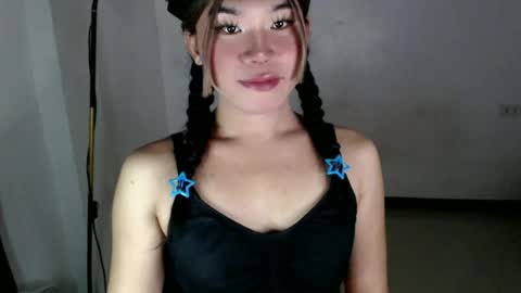 Snapshot of dazzzlingcarol chatting on July 10, 10:40 am dazzzlingcarol online show from July 10, 10:40 am