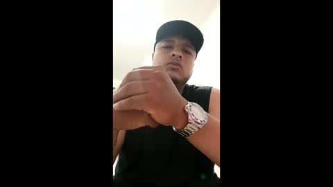 Snapshot of dc333777 chatting on February 19, 8:16 pm dc333777 online show from February 19, 8:16 pm