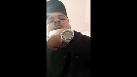 Snapshot of dc333777 chatting on February 21, 8:54 pm dc333777 online show from February 21, 8:54 pm