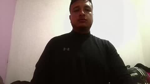 Snapshot of dc333777 chatting on March 3, 12:17 am dc333777 online show from March 3, 12:17 am