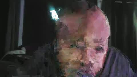 Snapshot of dcrush76 chatting on December 20, 5:47 am DCrush online show from December 20, 5:47 am